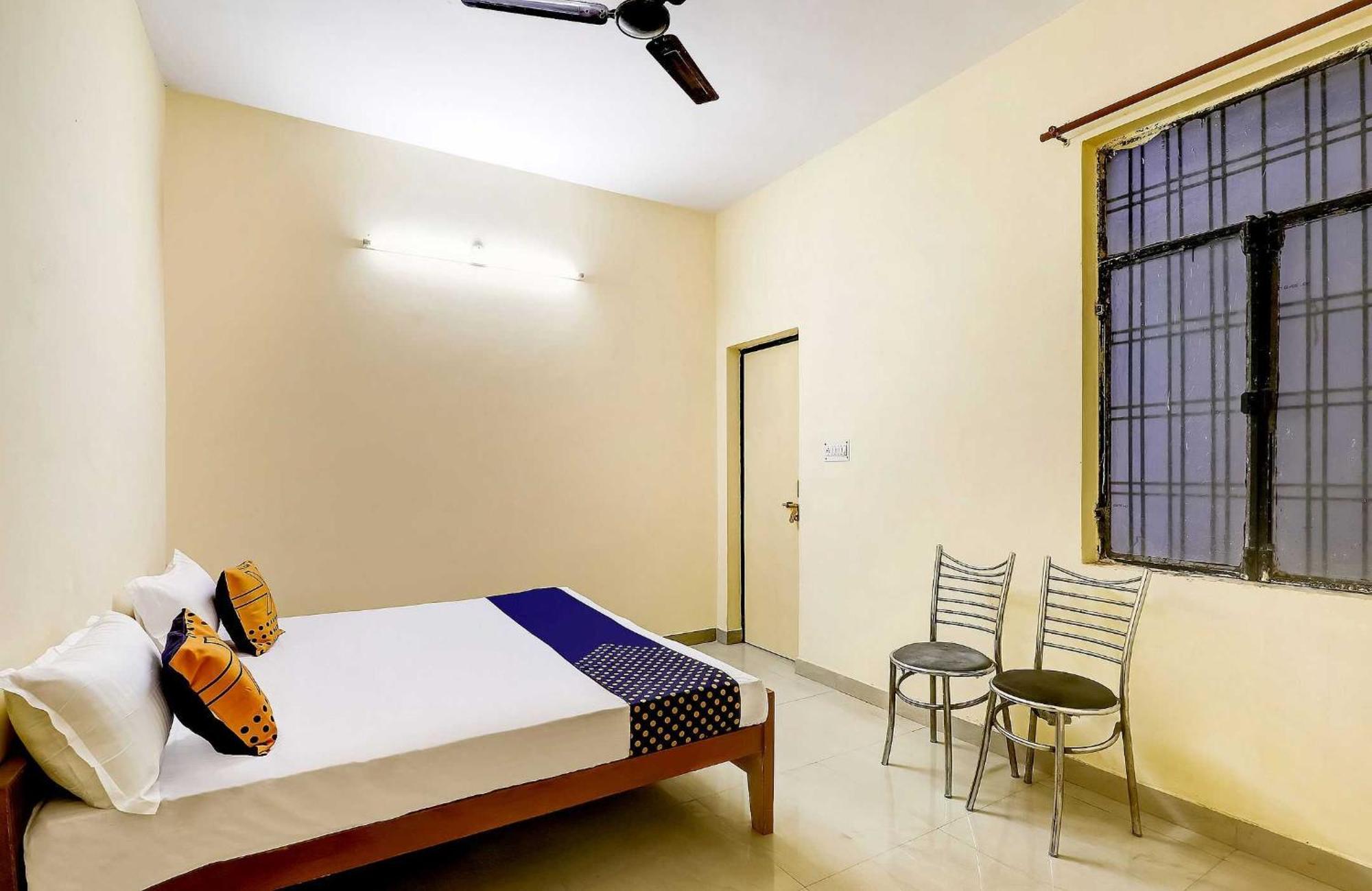 Spot On Ganpati Palace Lucknow Extérieur photo