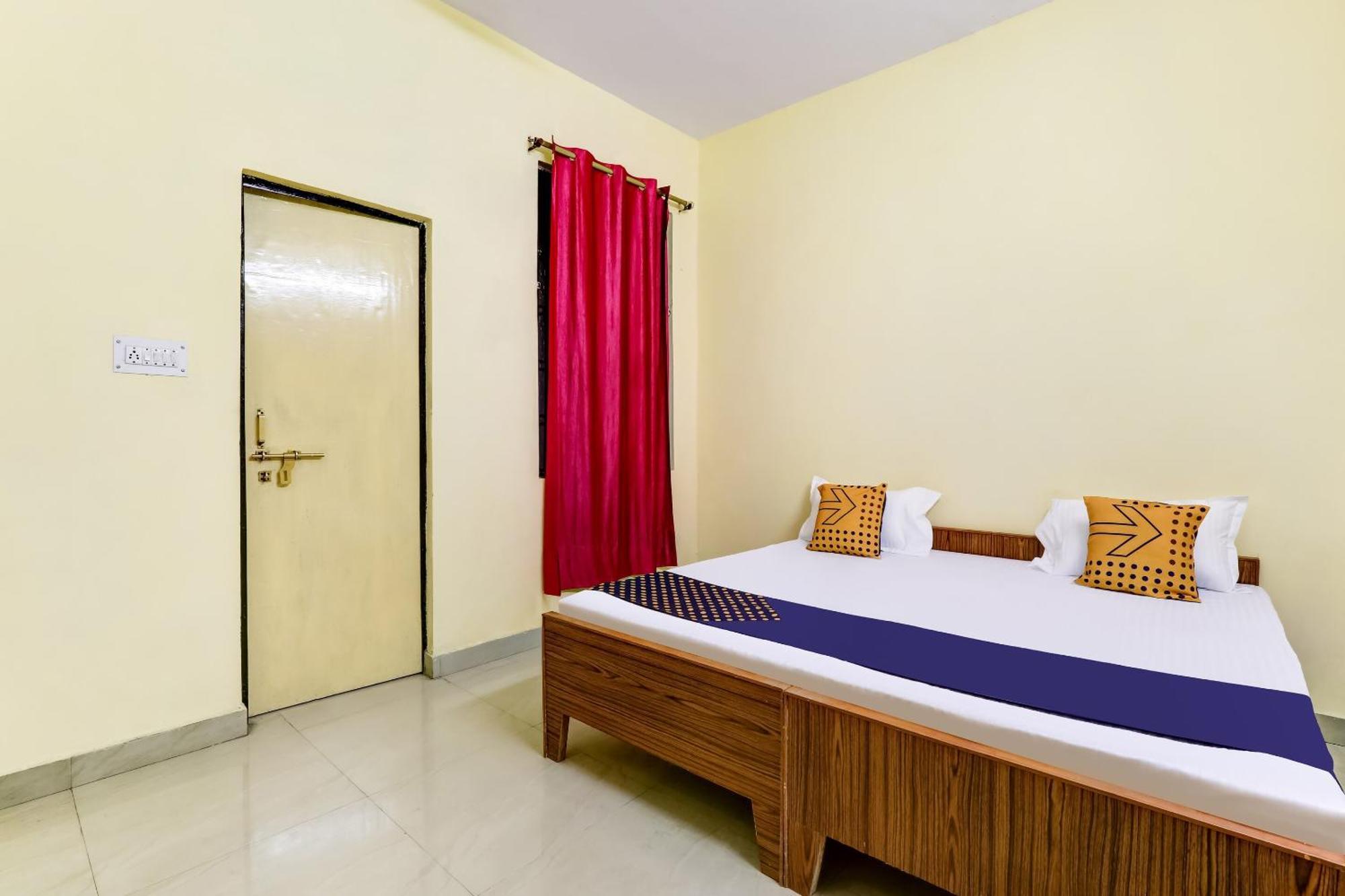 Spot On Ganpati Palace Lucknow Extérieur photo